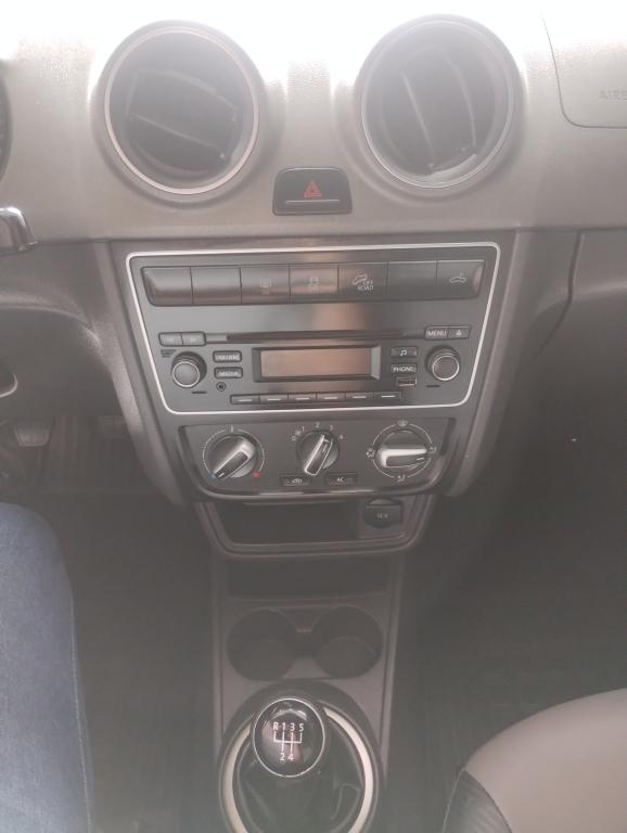 VOLKSWAGEN Saveiro - Foto