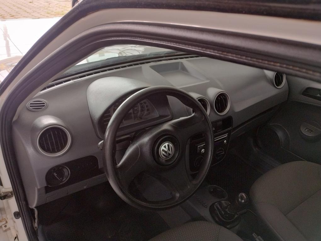 VOLKSWAGEN Saveiro - Foto