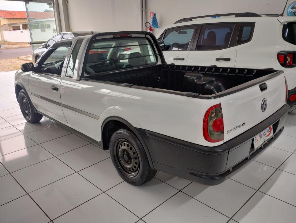 VOLKSWAGEN Saveiro - Foto