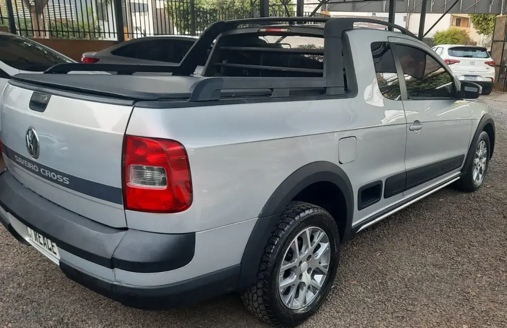 VOLKSWAGEN Saveiro - Foto