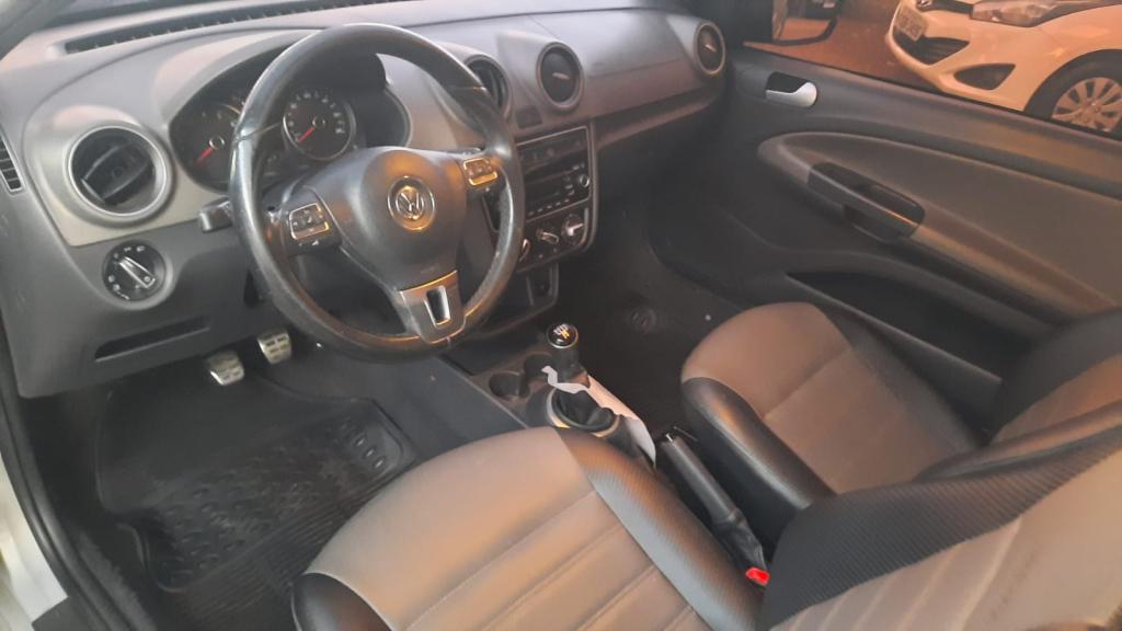 VOLKSWAGEN Saveiro - Foto