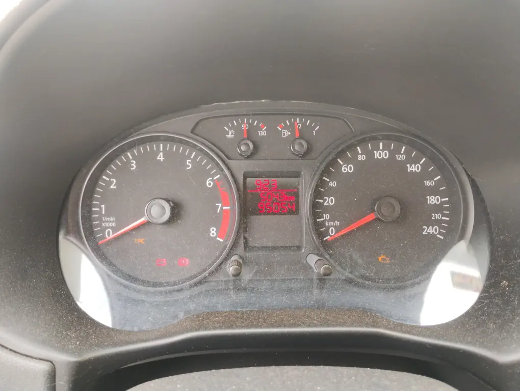 VOLKSWAGEN Saveiro - Foto