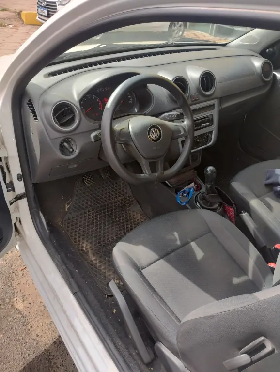 VOLKSWAGEN Saveiro - Foto