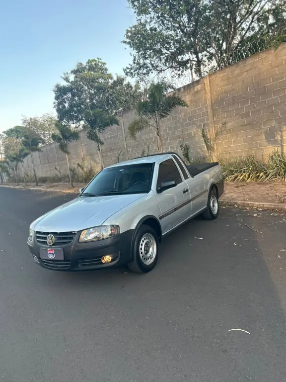 VOLKSWAGEN Saveiro - Foto