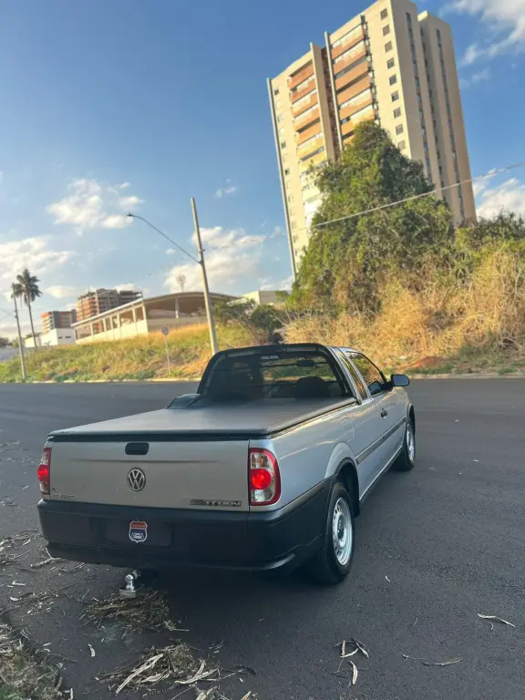 VOLKSWAGEN Saveiro - Foto