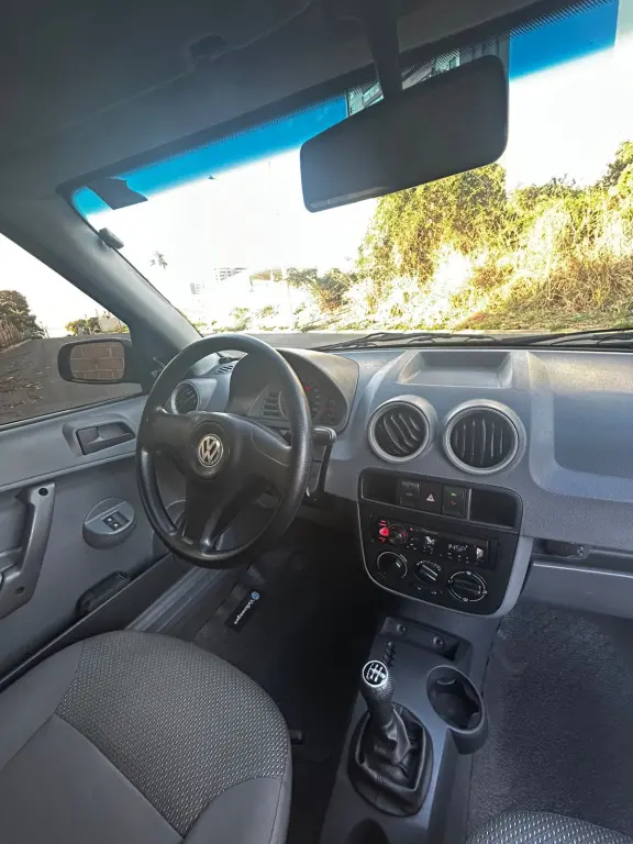 VOLKSWAGEN Saveiro - Foto