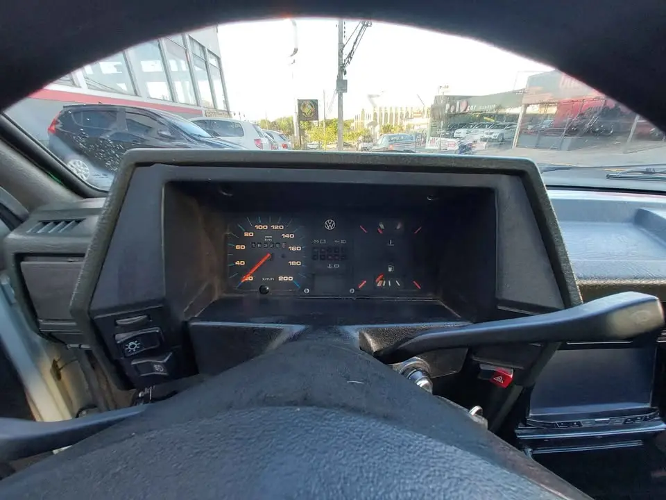 VOLKSWAGEN Saveiro - Foto