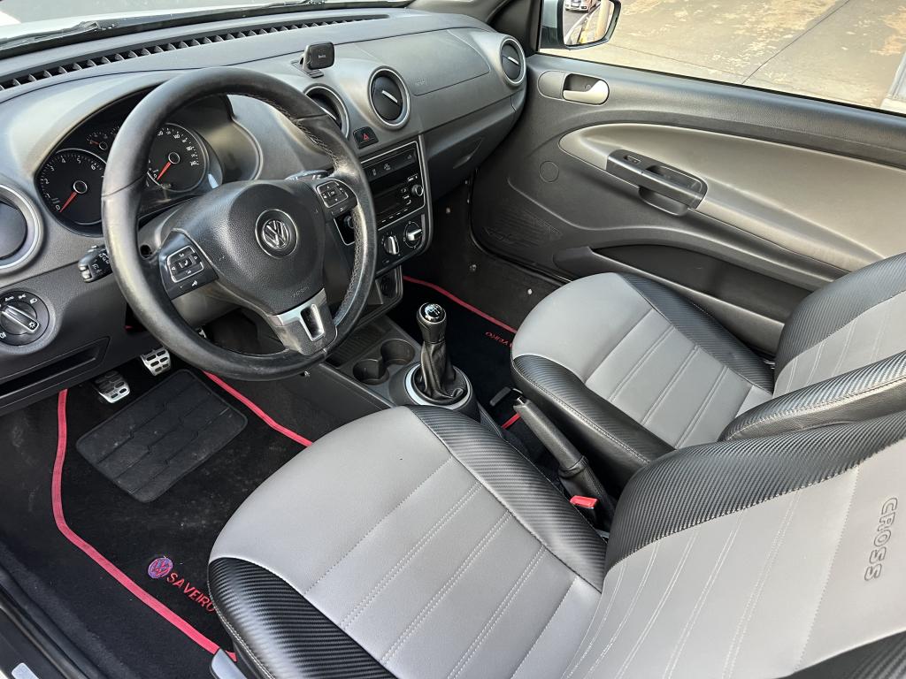 VOLKSWAGEN Saveiro - Foto