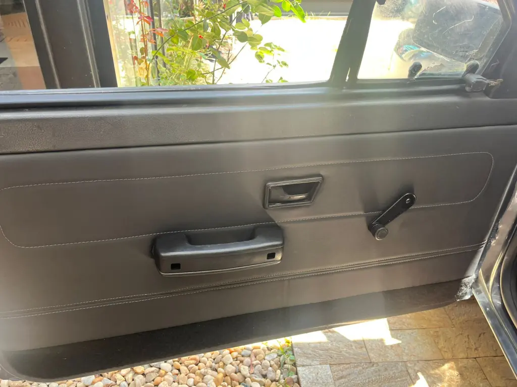 VOLKSWAGEN Saveiro - Foto