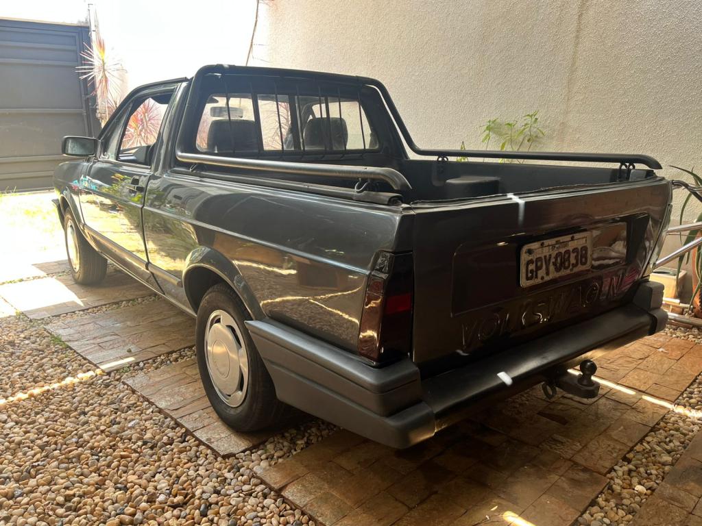 VOLKSWAGEN Saveiro - Foto