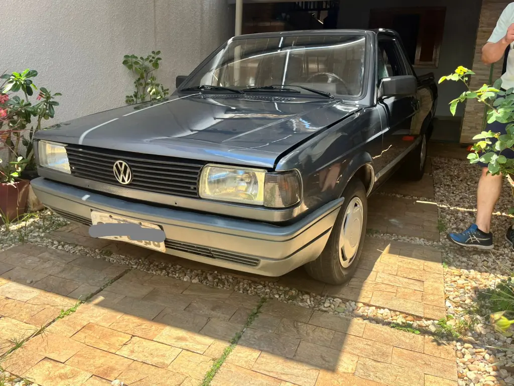 VOLKSWAGEN Saveiro - Foto