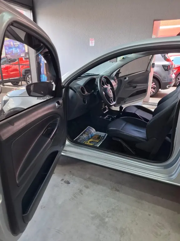 VOLKSWAGEN Saveiro - Foto