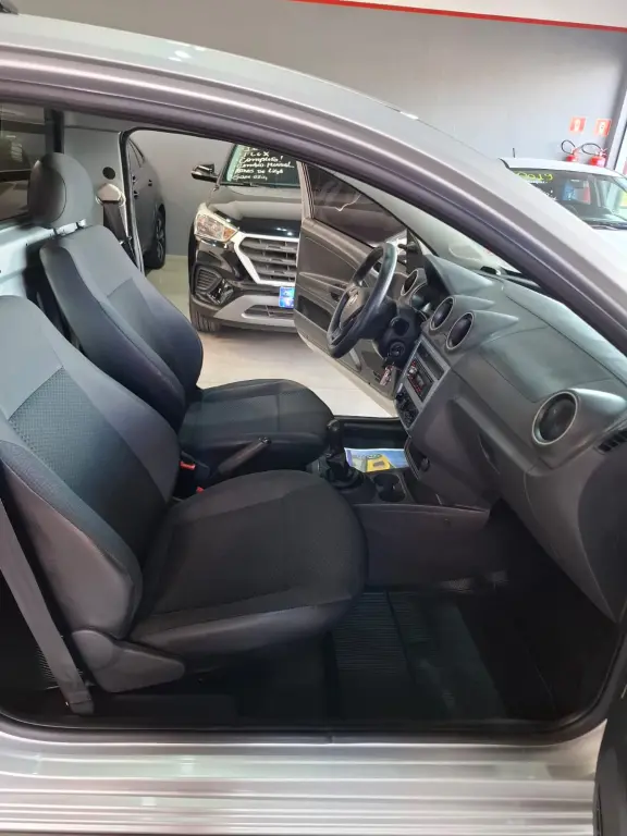 VOLKSWAGEN Saveiro - Foto