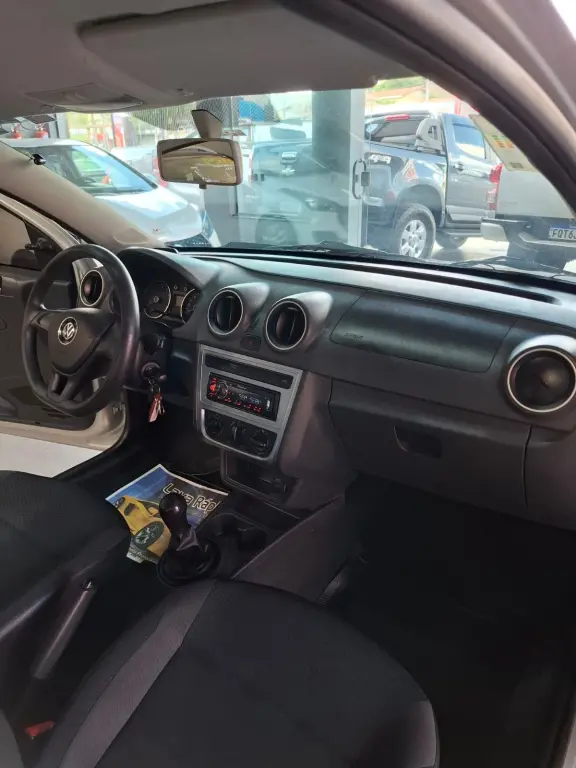 VOLKSWAGEN Saveiro - Foto