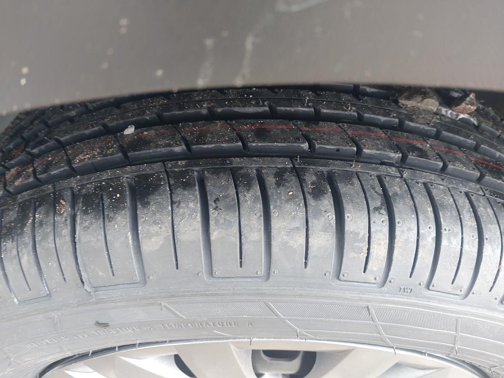 VOLKSWAGEN Saveiro - Foto