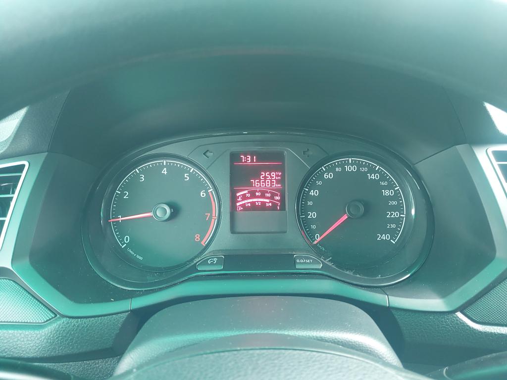 VOLKSWAGEN Saveiro - Foto