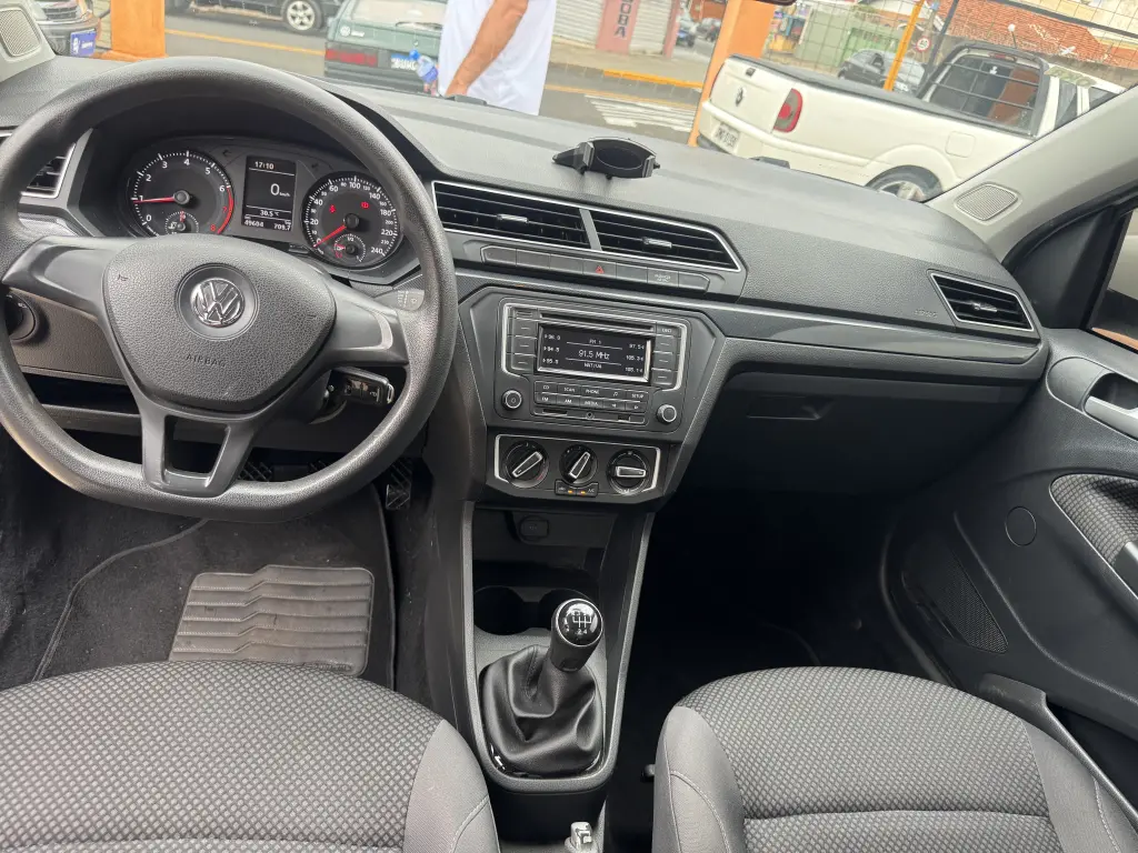 VOLKSWAGEN Saveiro - Foto