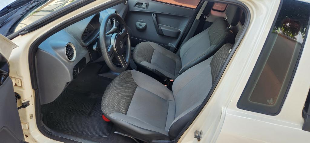 VOLKSWAGEN Saveiro - Foto