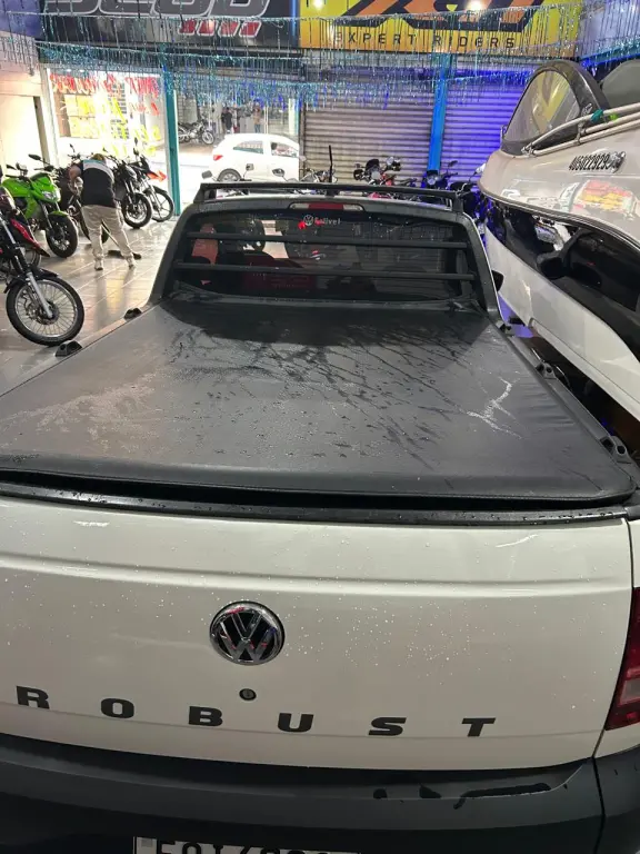 VOLKSWAGEN Saveiro - Foto