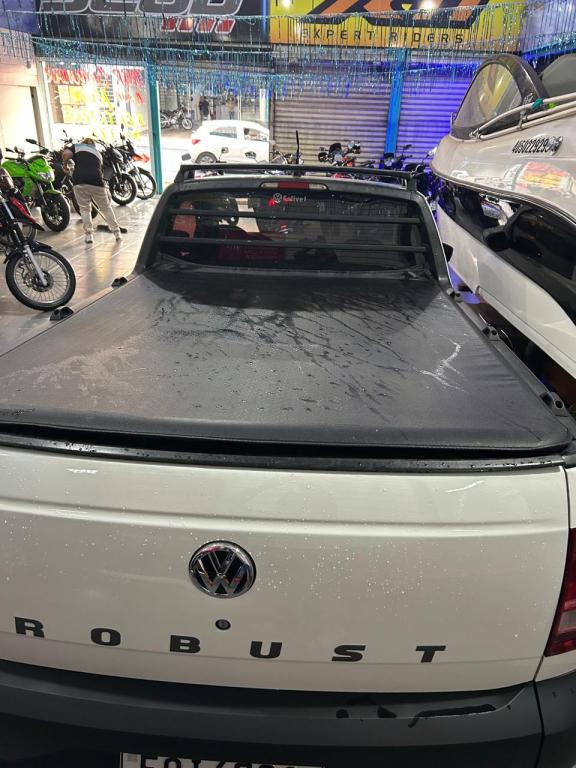 VOLKSWAGEN Saveiro - Foto