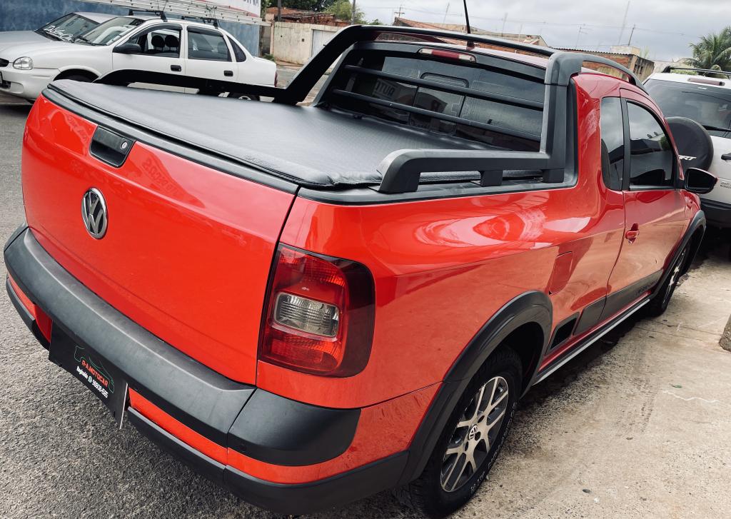 VOLKSWAGEN Saveiro - Foto