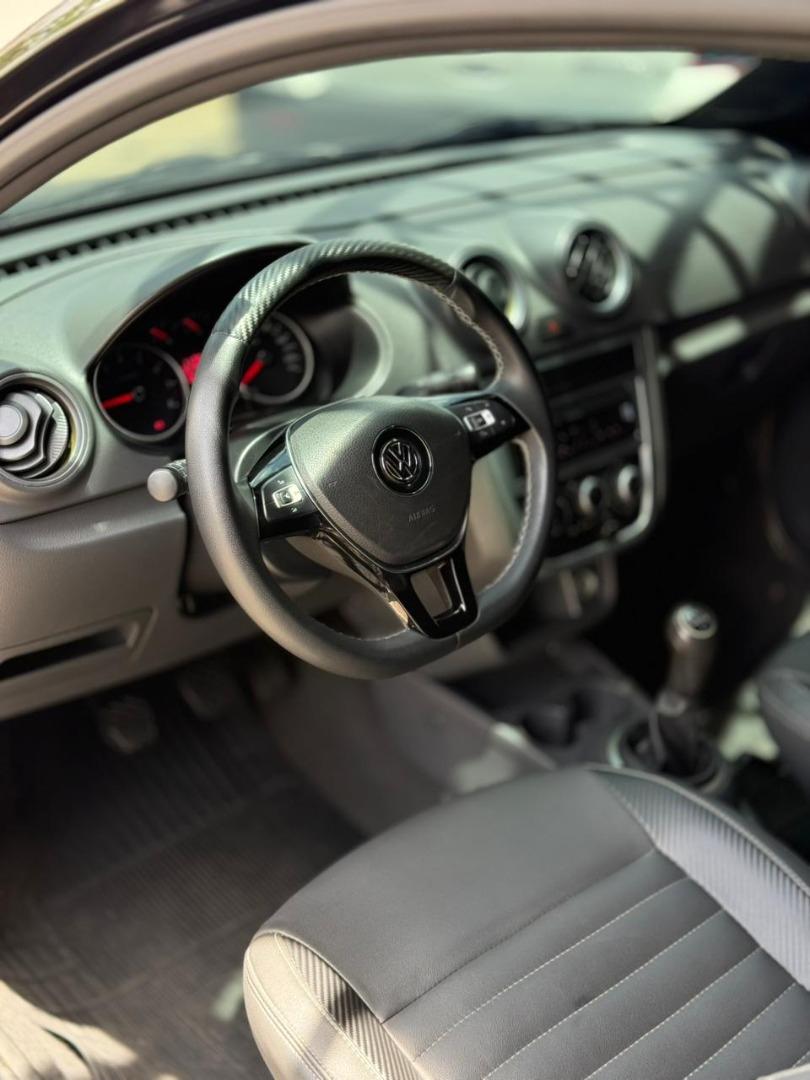 VOLKSWAGEN Saveiro - Foto