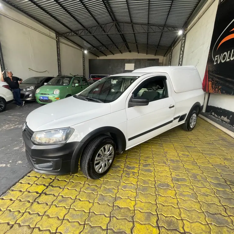 VOLKSWAGEN Saveiro - Foto