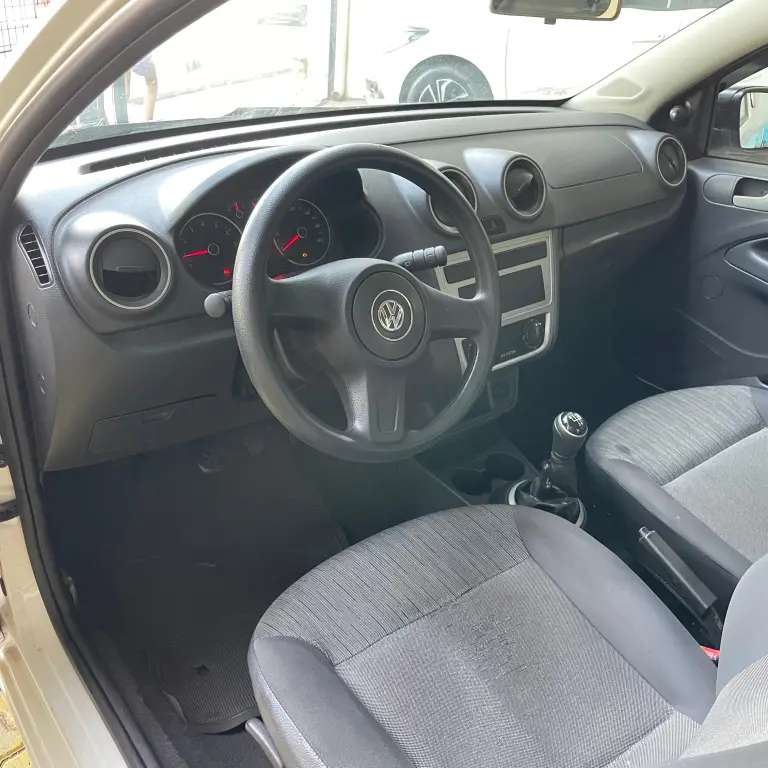 VOLKSWAGEN Saveiro - Foto