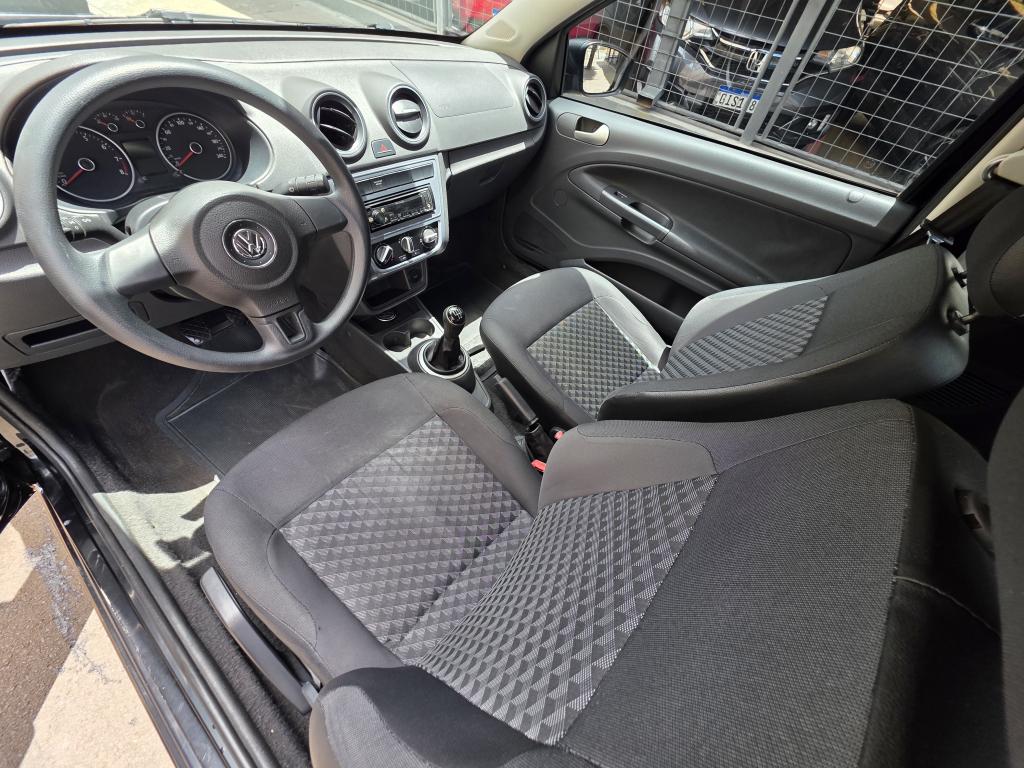 VOLKSWAGEN Saveiro - Foto