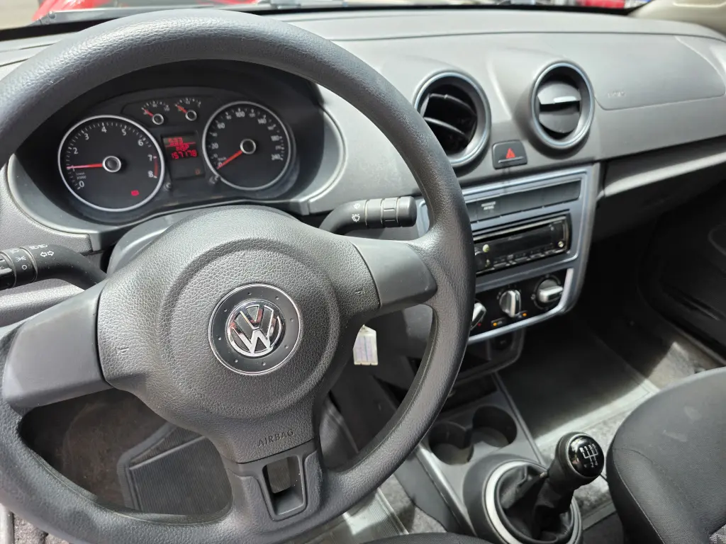 VOLKSWAGEN Saveiro - Foto