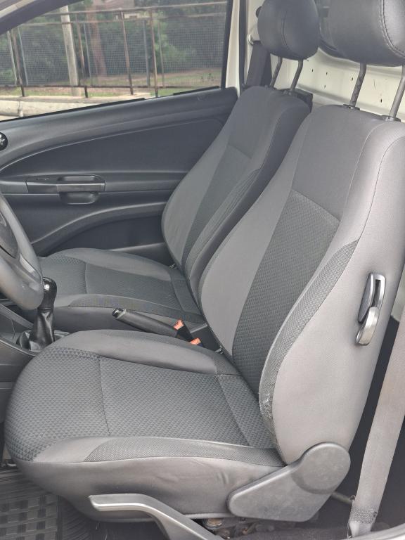 VOLKSWAGEN Saveiro - Foto