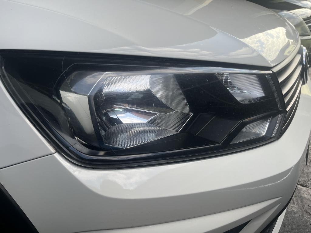 VOLKSWAGEN Saveiro - Foto