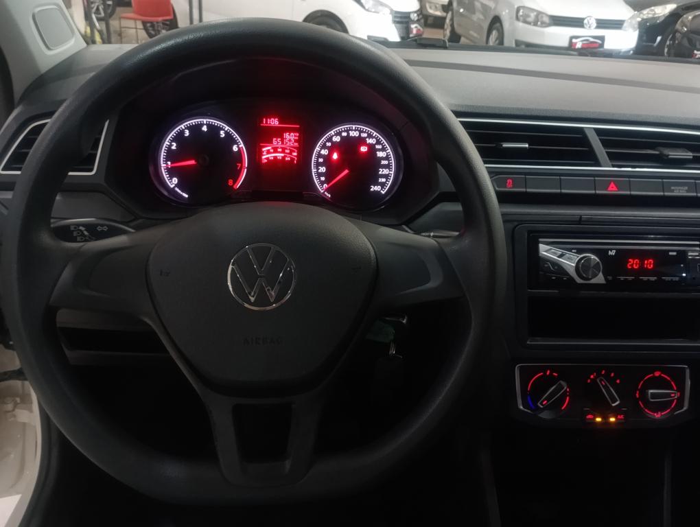 VOLKSWAGEN Saveiro - Foto