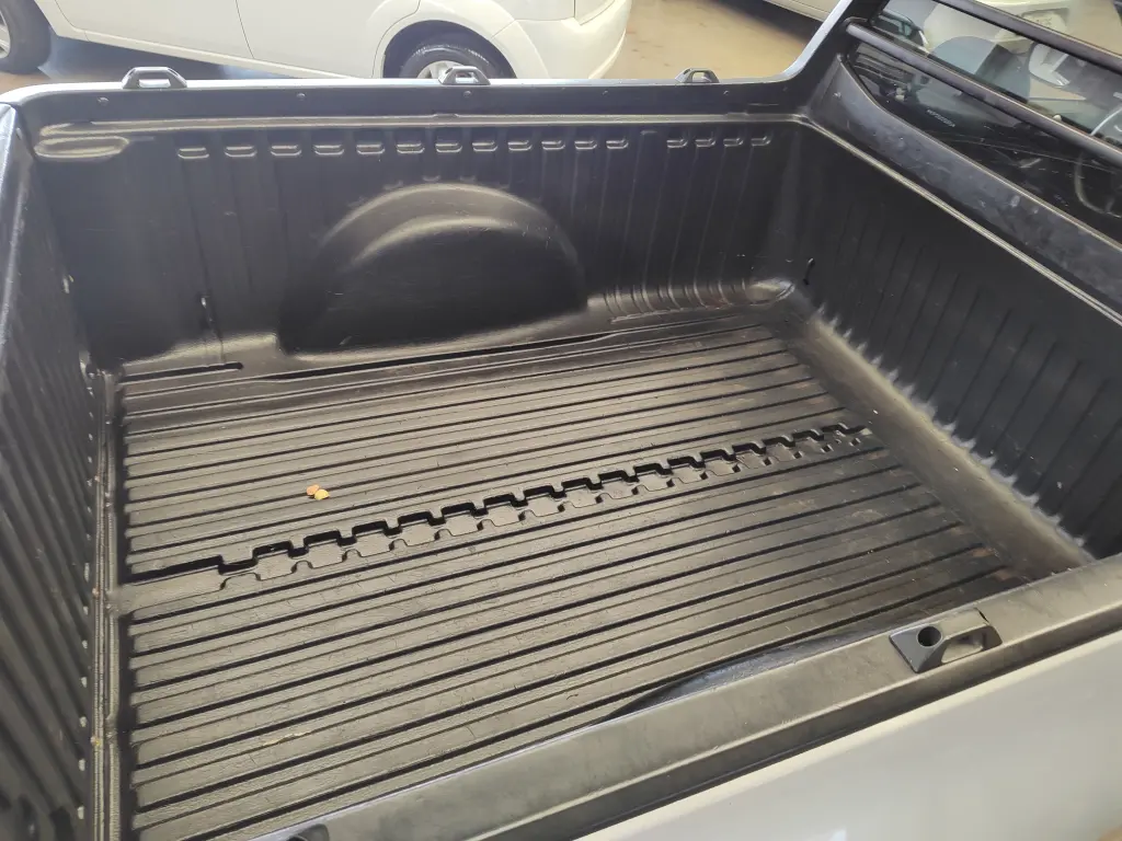 VOLKSWAGEN Saveiro - Foto