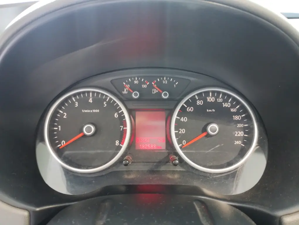 VOLKSWAGEN Saveiro - Foto