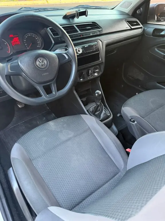 VOLKSWAGEN Saveiro - Foto