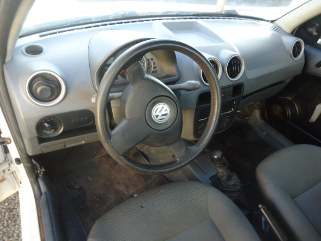 VOLKSWAGEN Saveiro - Foto