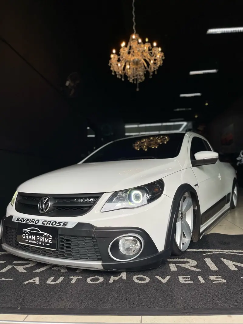 VOLKSWAGEN Saveiro