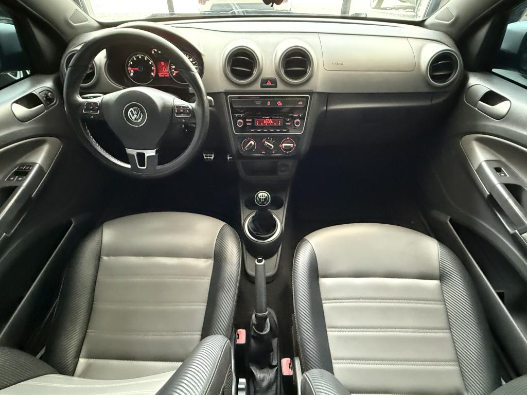 VOLKSWAGEN Saveiro - Foto