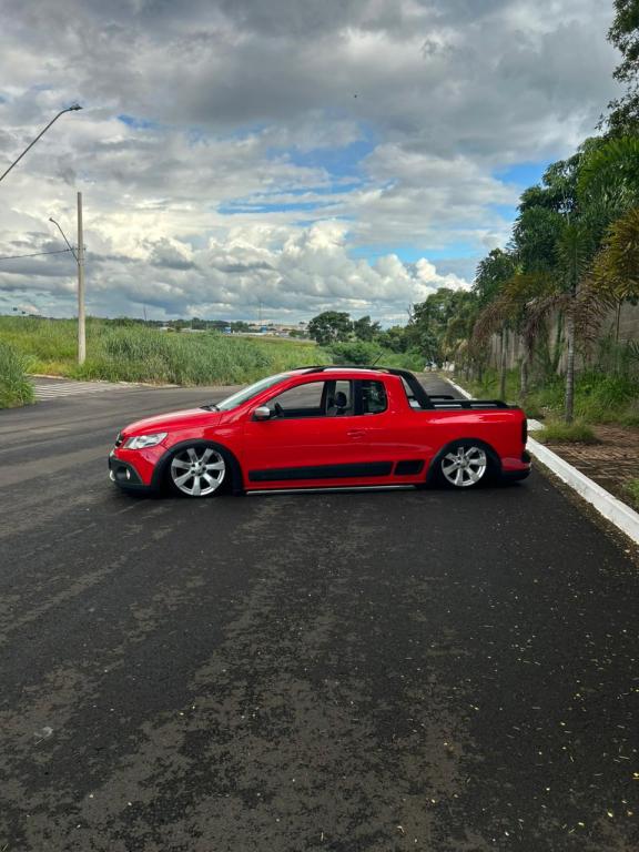 VOLKSWAGEN Saveiro - Foto