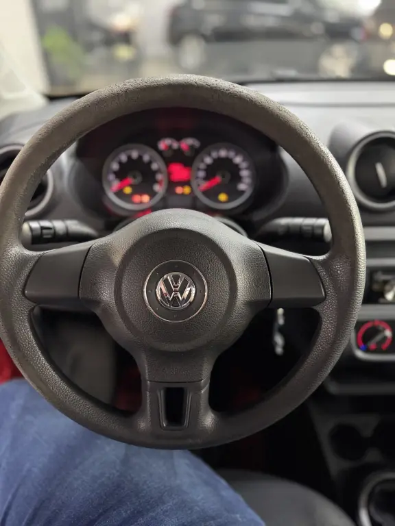 VOLKSWAGEN Saveiro - Foto