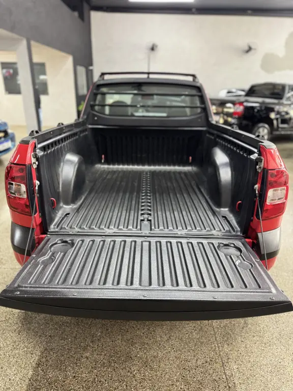 VOLKSWAGEN Saveiro - Foto