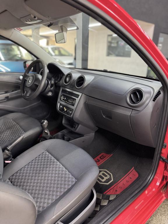 VOLKSWAGEN Saveiro - Foto