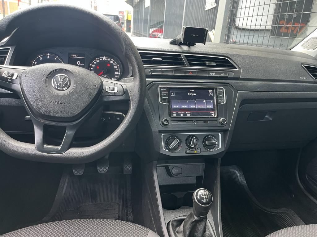 VOLKSWAGEN Saveiro - Foto