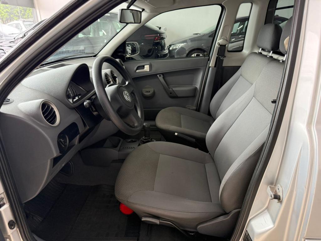 VOLKSWAGEN Saveiro - Foto