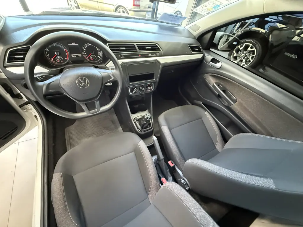 VOLKSWAGEN Saveiro - Foto