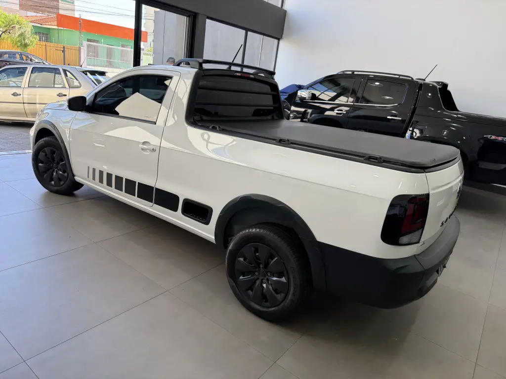 VOLKSWAGEN Saveiro - Foto