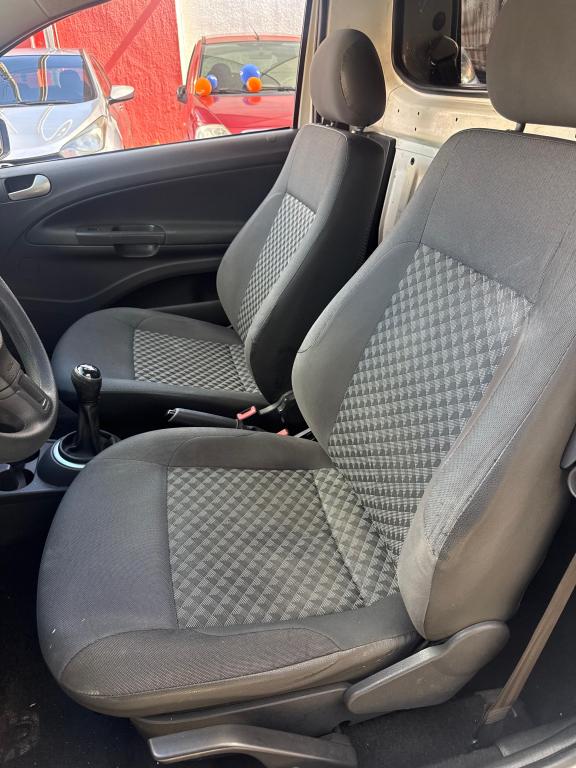 VOLKSWAGEN Saveiro - Foto