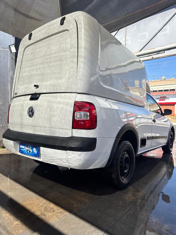 VOLKSWAGEN Saveiro - Foto