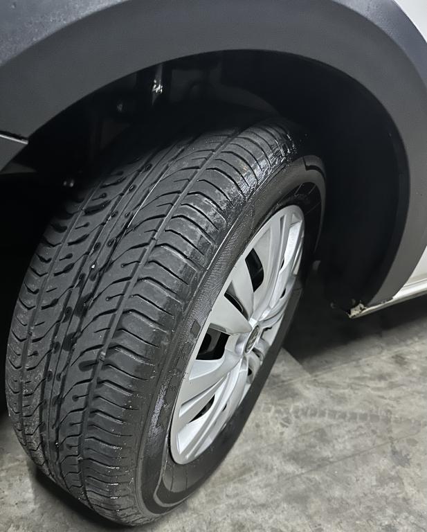 VOLKSWAGEN Saveiro - Foto